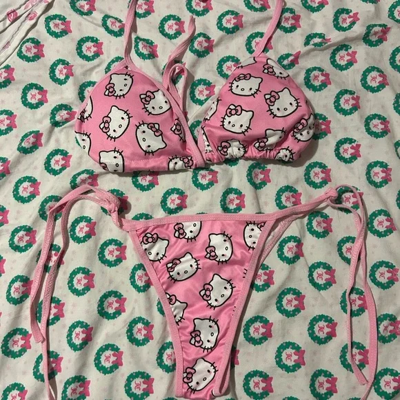 Hello Kitty Pink Patterned String Bikini - Picture 1 of 2